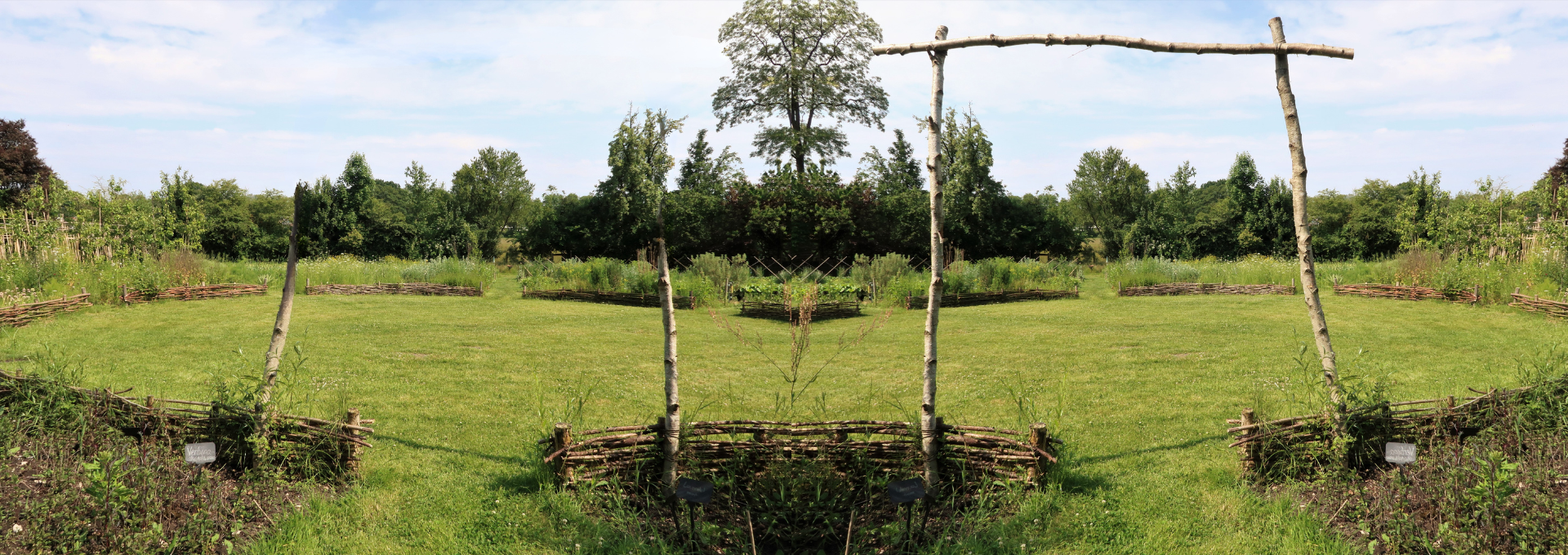 Ommuurde tuin Renkum